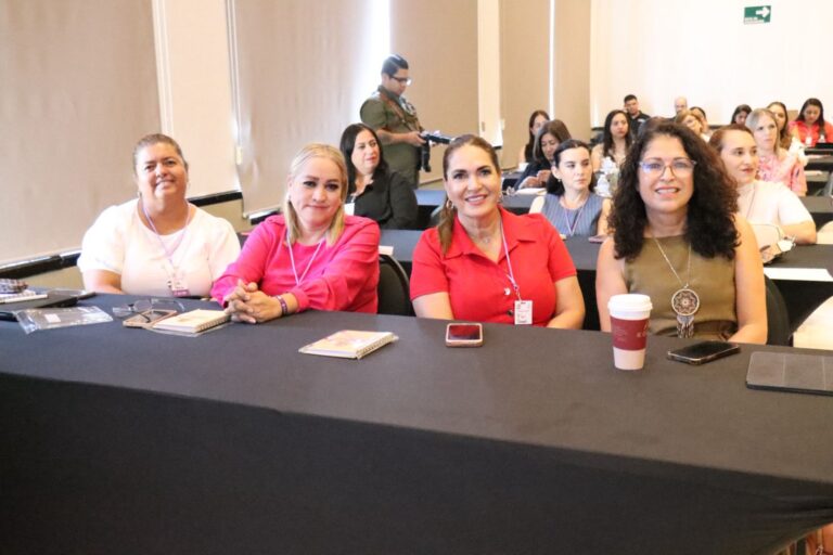 La capacitación es prioridad para seguir avanzando: Socorro Guevara