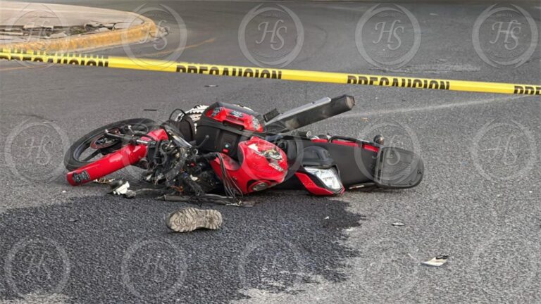 Muere motociclista arrollado en Saltillo