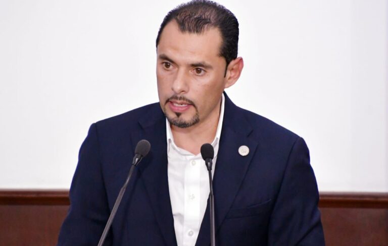 Promueve Sergio Zenón ciudades amigables con las personas adultas mayores