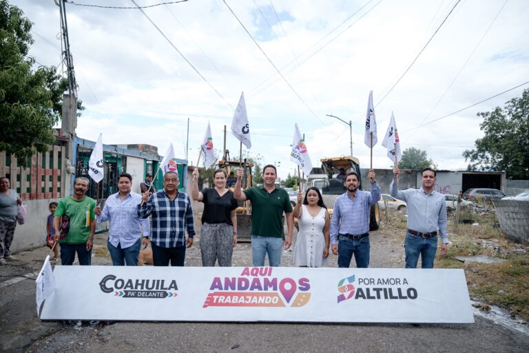 Sigue Javier Díaz arrancando obras en las colonias de Saltillo