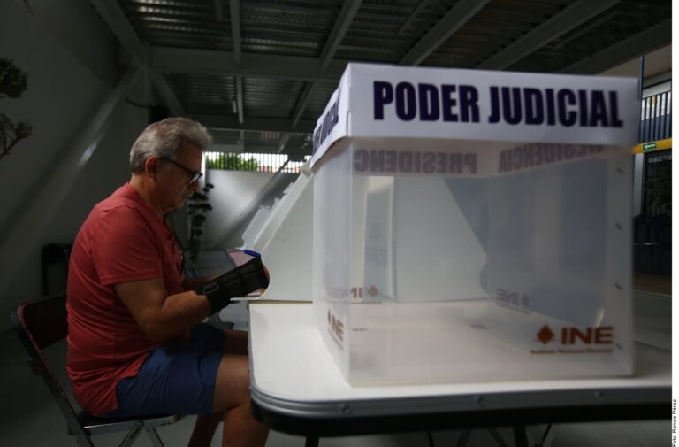 Tardan hasta 20 minutos en votar y adultos mayores hasta 30