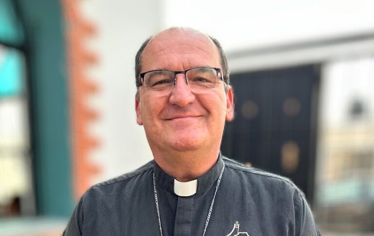 Dejan religiosos hispanos de oficiar misas en Estados Unidos por temor a ser deportados