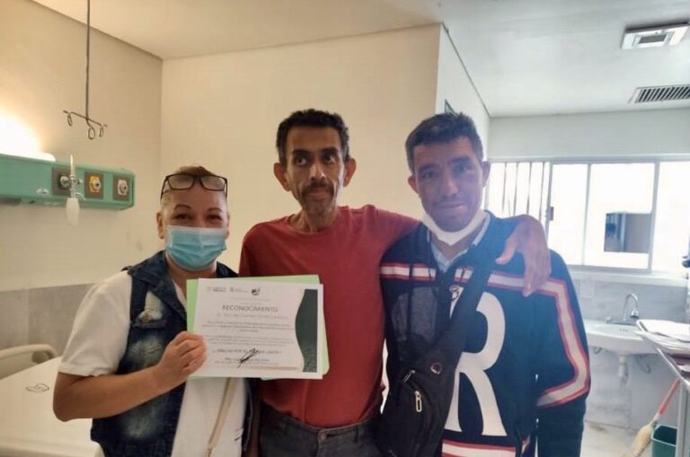 Después de cuatro años, hombre desaparecido se reencuentra con su familia en Ramos Arizpe