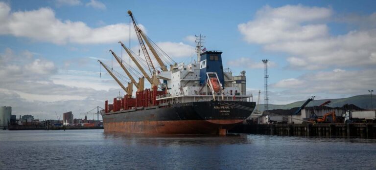 El comercio oceánico en riesgo por las tensiones comerciales globales