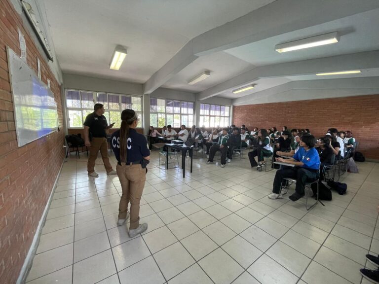 Imparte Comisaría a estudiantes pláticas preventivas de delitos virtuales