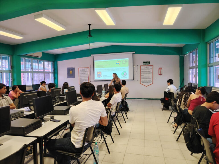 Imparte UA de C Taller sobre el cuidado de la salud bucal con plantas medicinales del semidesierto de Coahuila