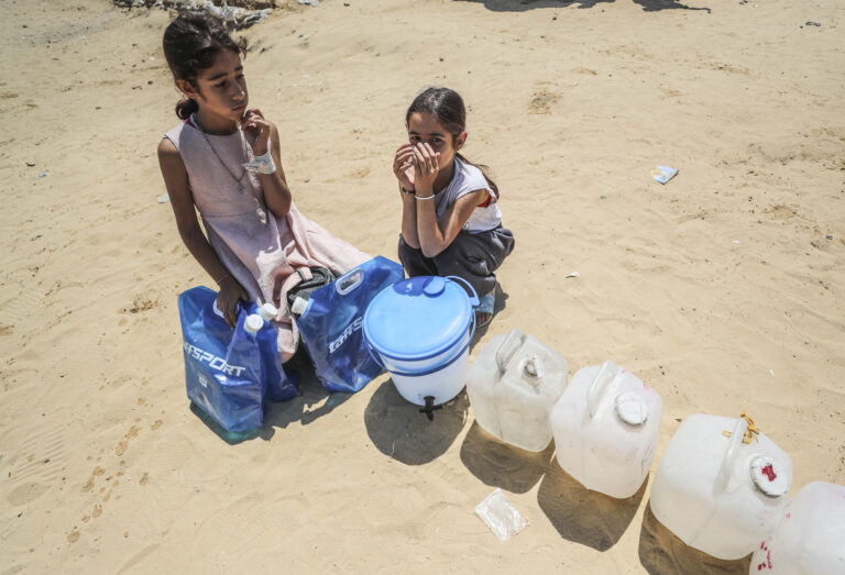 La UNICEF denuncia la sequía provocada en Gaza “Los niños comenzarán a morir de sed”