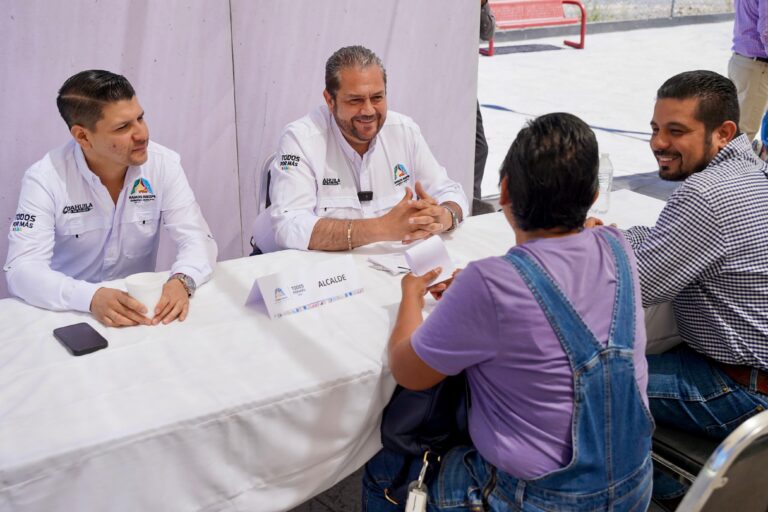 Mi gobierno es cercano a la gente: Tomás Gutiérrez