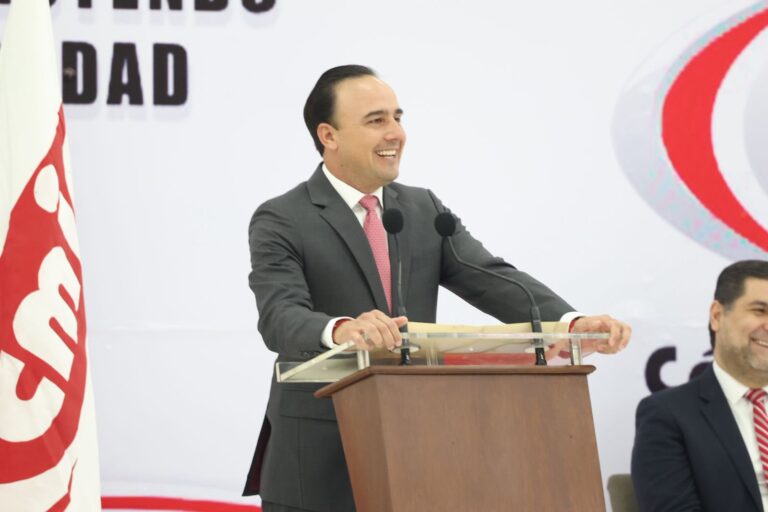 “Ni se les ocurra asomarse en Coahuila”, dice Manolo a sindicatos relacionados con el narco