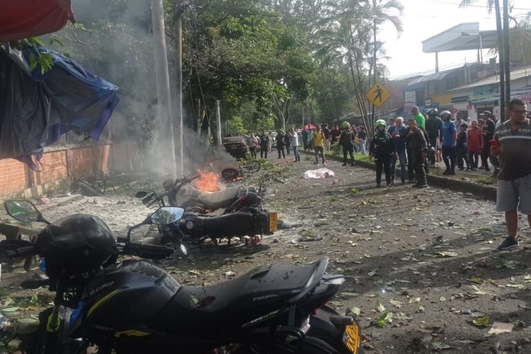 Oleada de ataques terroristas en Colombia deja al menos dos muertos y varios heridos