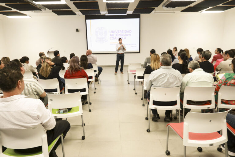Presentan en la UAdeC la ruta de trabajo para implementar un nuevo plan de estudios de bachillerato