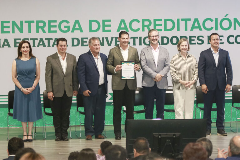 Reciben integrantes de la UAdeC constancias e identificaciones del Sistema Estatal de Investigadores de Coahuila 2025