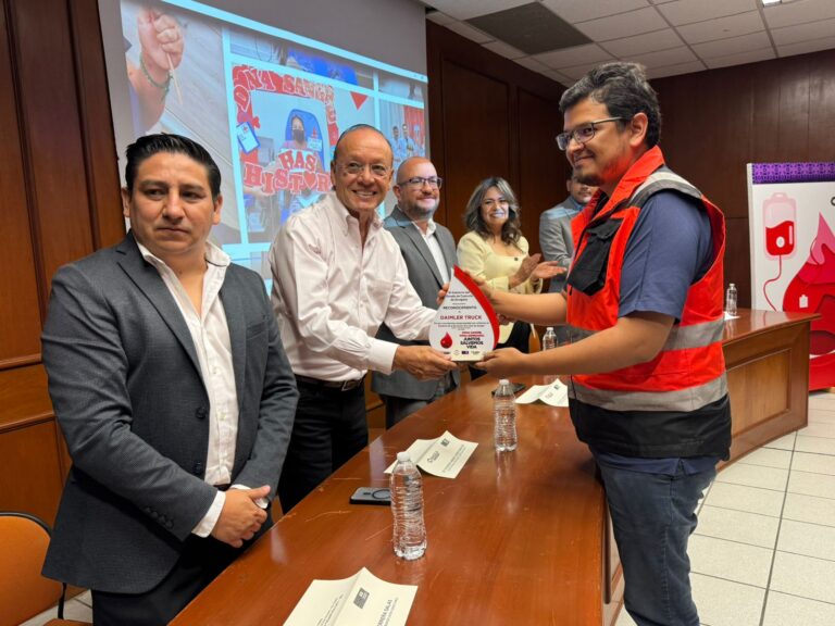 Reconoce Coahuila a empresas y universidades que participan en campañas de donación altruista de sangre