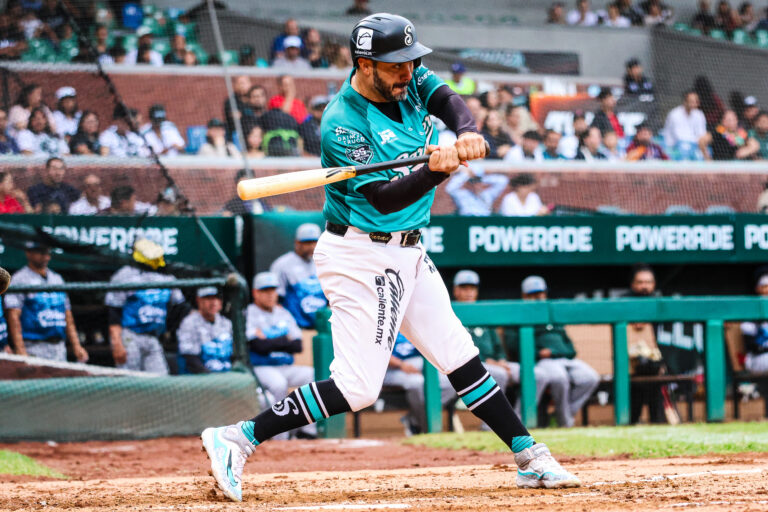 Saraperos vence 12 – 4 a Pericos y se queda con la serie