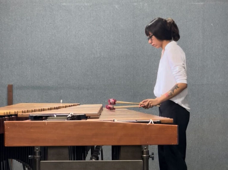 Será Fernanda Chávez Evans la primera mujer percusionista egresada de la Escuela Superior de Música de la UA de C