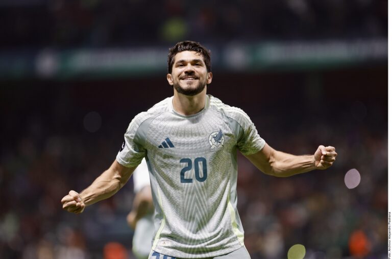 Son ‘Chucky’ Lozano y Henry Martín baja para la Selección