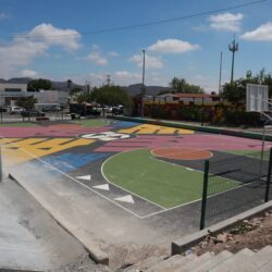 Avanzan trabajos de rehabilitación de la plaza pública en la Saltillo 20003