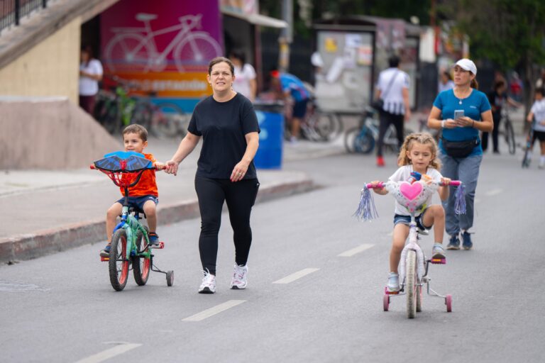 Disfrutan de la convivencia y de clima agradable en la Ruta Recreativa