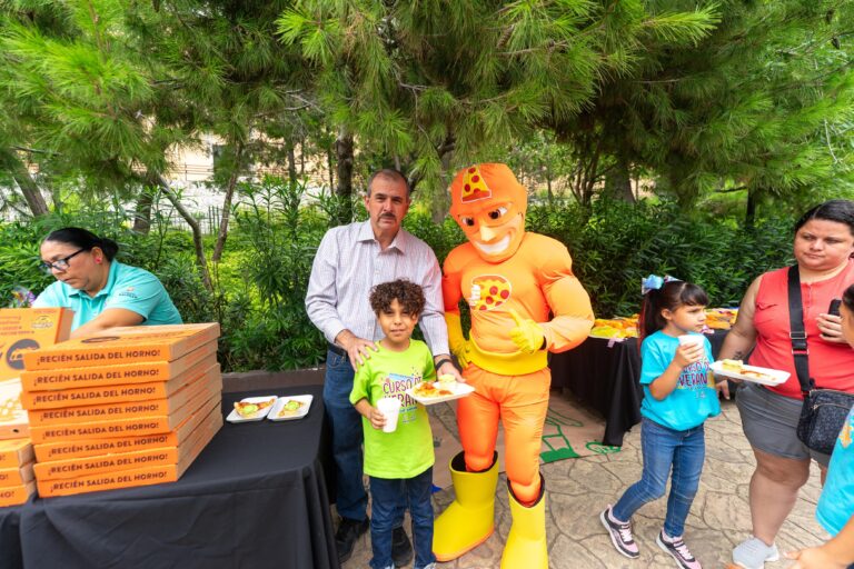 Disfrutan niñas y niños del Curso de Verano en el DIF Saltillo