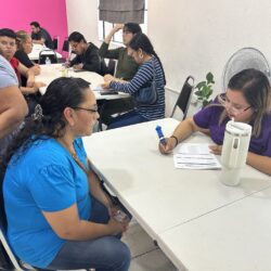 Entregan en Ramos Arizpe más de 350 tarjetas del programa social “La Más Chida”2