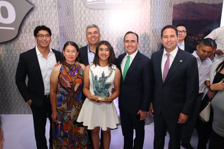 LA GRANDEZA DE SALTILLO RADICA EN SU GENTE: MANOLO