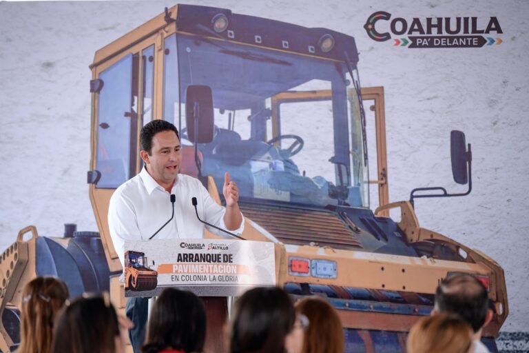 Lleva Javier Díaz pavimentación al poniente de Saltillo