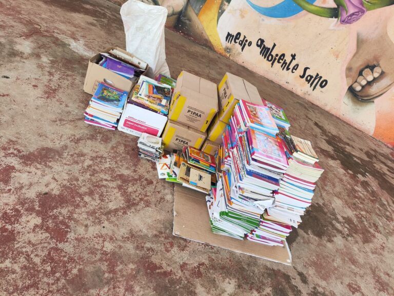 No tires tus libros y cuadernos usados; recíclalos y apoya a albergues caninos de Saltillo