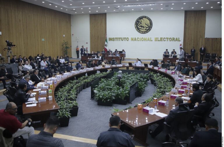 Perdona INE multas por 33 mdp a partidos; PT y PVEM los más beneficiados