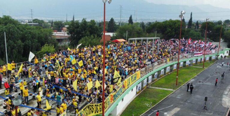 Un éxito el Clásico de Leyendas; recaudado será destinado a programas del DIF Saltillo