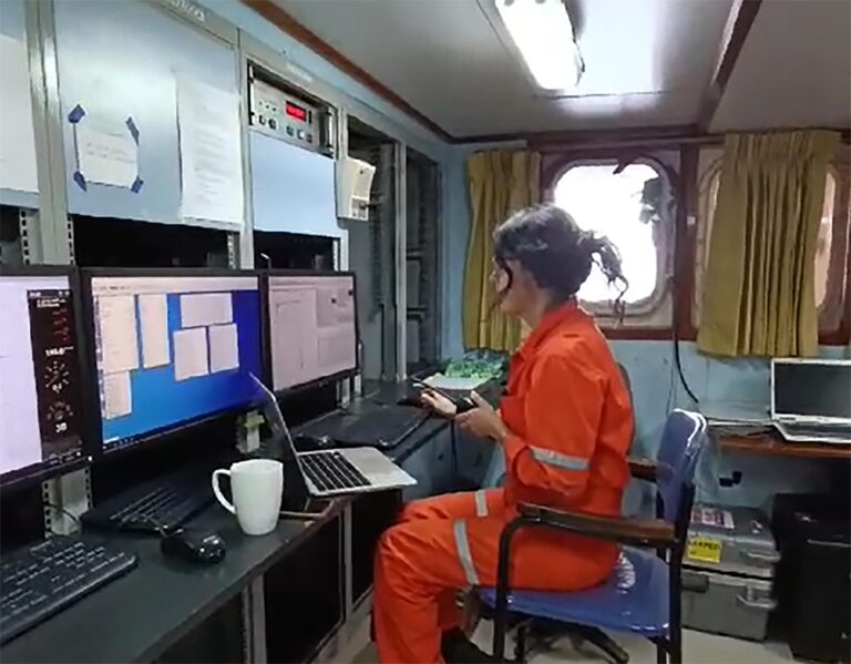 Bacterias serían útiles para descontaminar mar y playas, señalan investigadores de la UNAM 