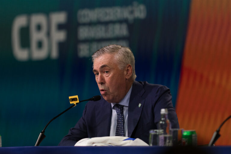 Condenan a Carlo Ancelotti a un año de prisión 