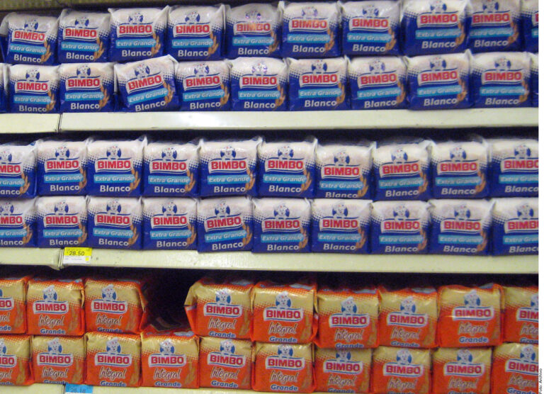 Eliminará Bimbo colorantes artificiales para finales de 2026