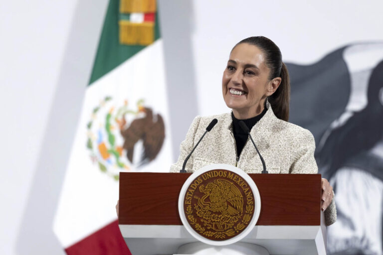 Exige Sheinabaum a huachicoleros fiscales: ¡paguen impuestos!