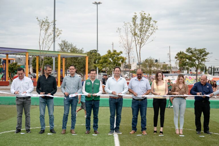 Inaugura Javier Díaz la plaza Skate Park Saltillo 2000