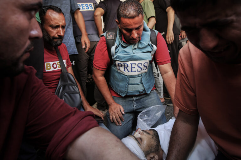 La prensa internacional advierte que periodistas en Gaza están muriendo de hambre