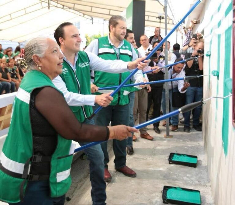 Mejoran fachadas en Ramos Arizpe con “Enchúlame la Casa”