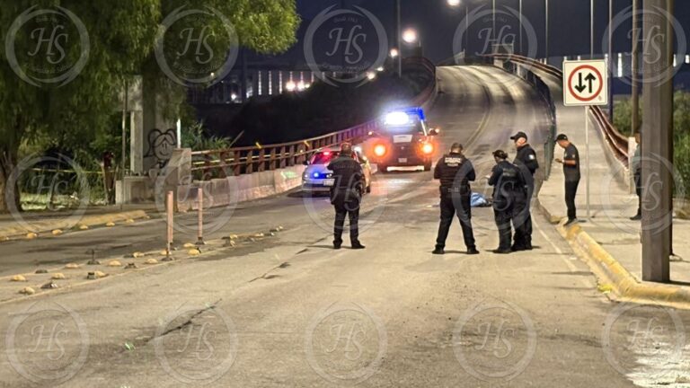 Muere joven arrollado por transporte de personal mientras conducía un scooter en Ramos Arizpe