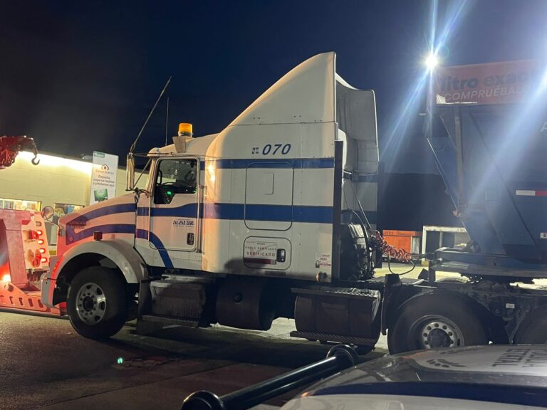 Recupera Policía Estatal de Coahuila tractocamión robado en Nuevo León