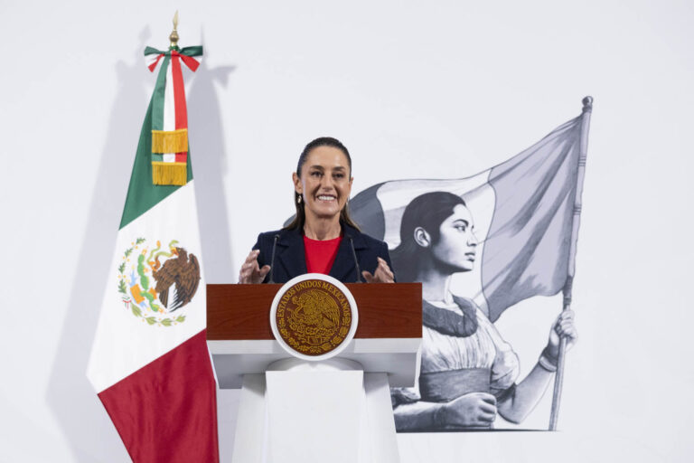 Sheinbaum condena xenofobia y racismo tras protesta contra gentrificación