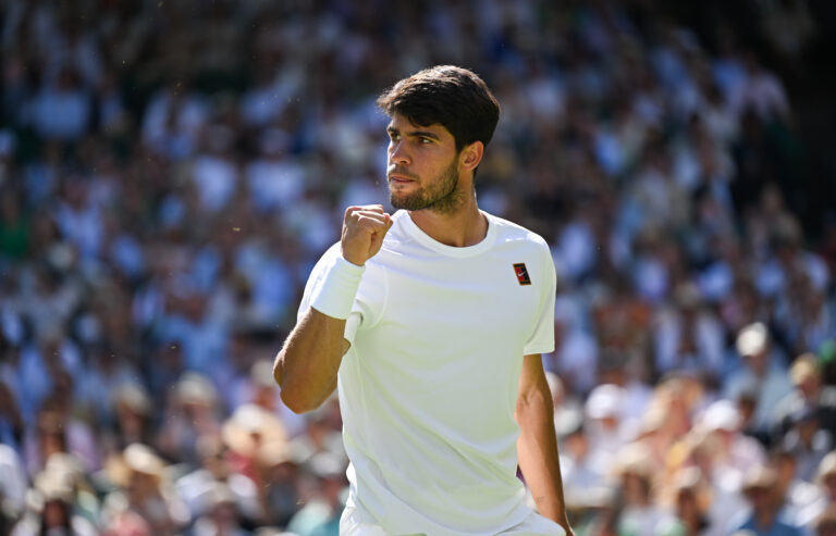 Va Alcaraz por el tricampeonato de Wimbledon