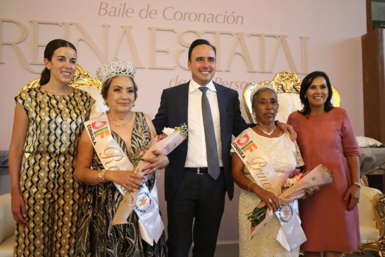 Encabeza gobernador la coronación estatal del Adulto Mayor 2025
