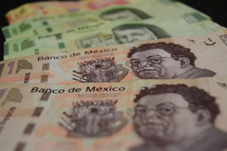 Alertan por circulación de billetes falsos en Saltillo