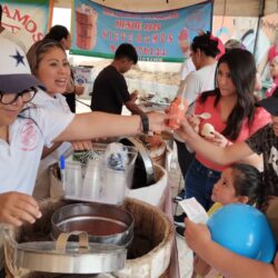 Celebran saltillenses 100 años de sabor; acuden miles al festejo de Nieve Ramos1