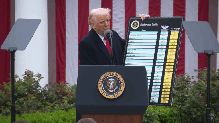 Declaran en EU ilegales a aranceles; decidirá Corte