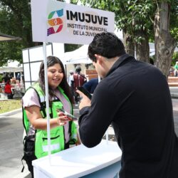 Difunden “Aquí Vamos Gratis” en paradas de transporte y Centros Comunitarios5