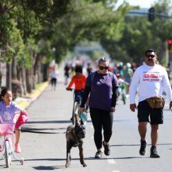 Disfrutan familias actividades de la Ruta Recreativa2