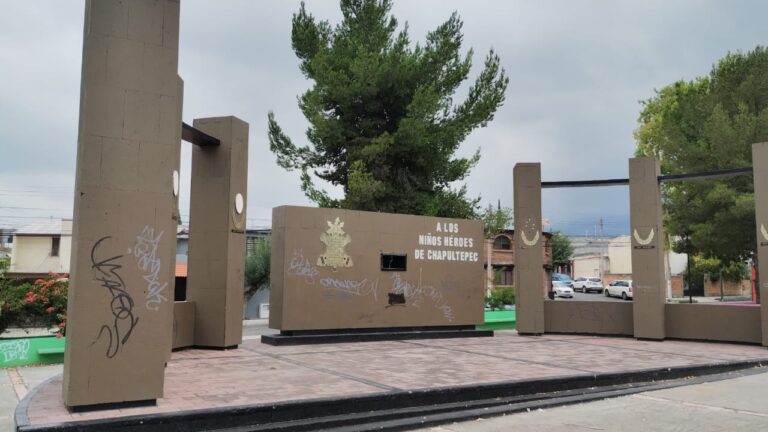 ¿Héroes olvidados? Monumento emblemático al sur de Saltillo luce dañado y olvidado a pocos días de que inicie el Mes Patrio