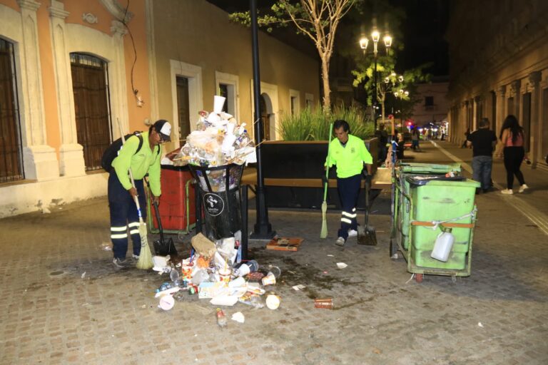 Intensa labor de limpieza luego de las festividades del Santo Cristo
