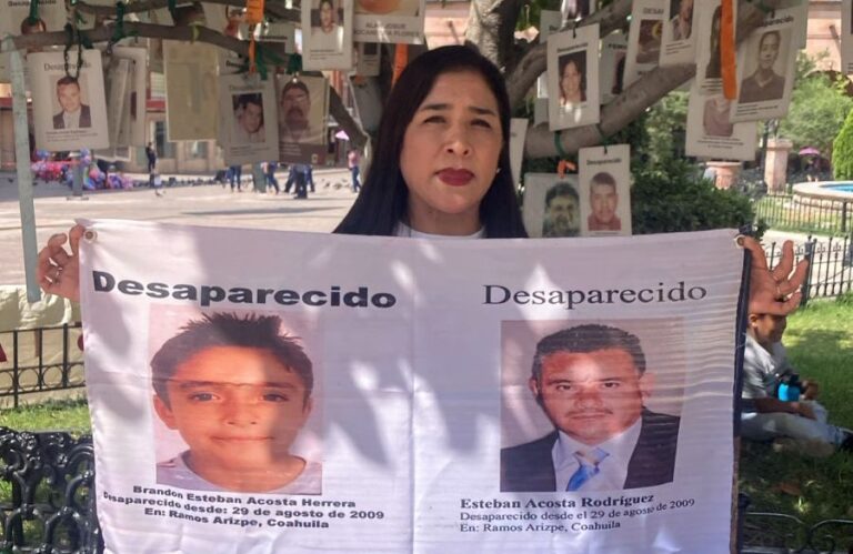 Lourdes busca a su hijo y esposo desde hace 16 años, desaparecieron en Ramos Arizpe