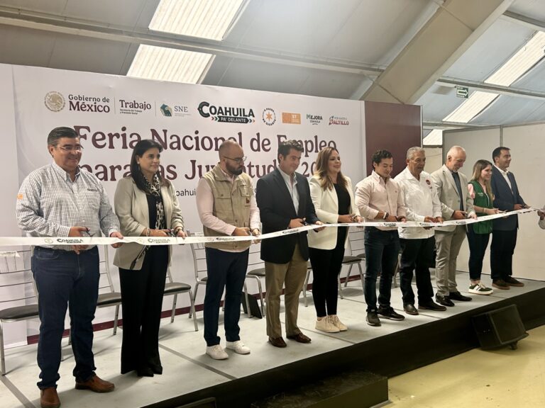 Ofrecen más de mil 200 vacantes en la Feria Nacional del Empleo para las Juventudes en Saltillo